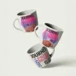 3 mugs aux designs d'un évènement